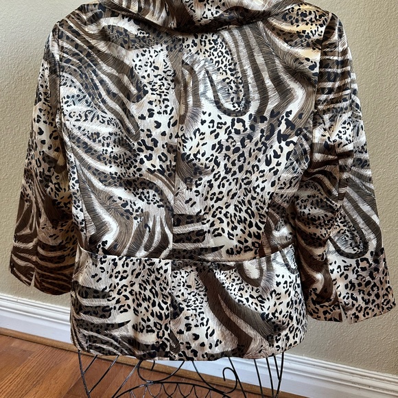ISABELLA Animal Print Jacket - Picture 2 of 5